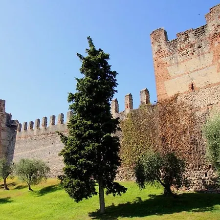 Casale A Tre *